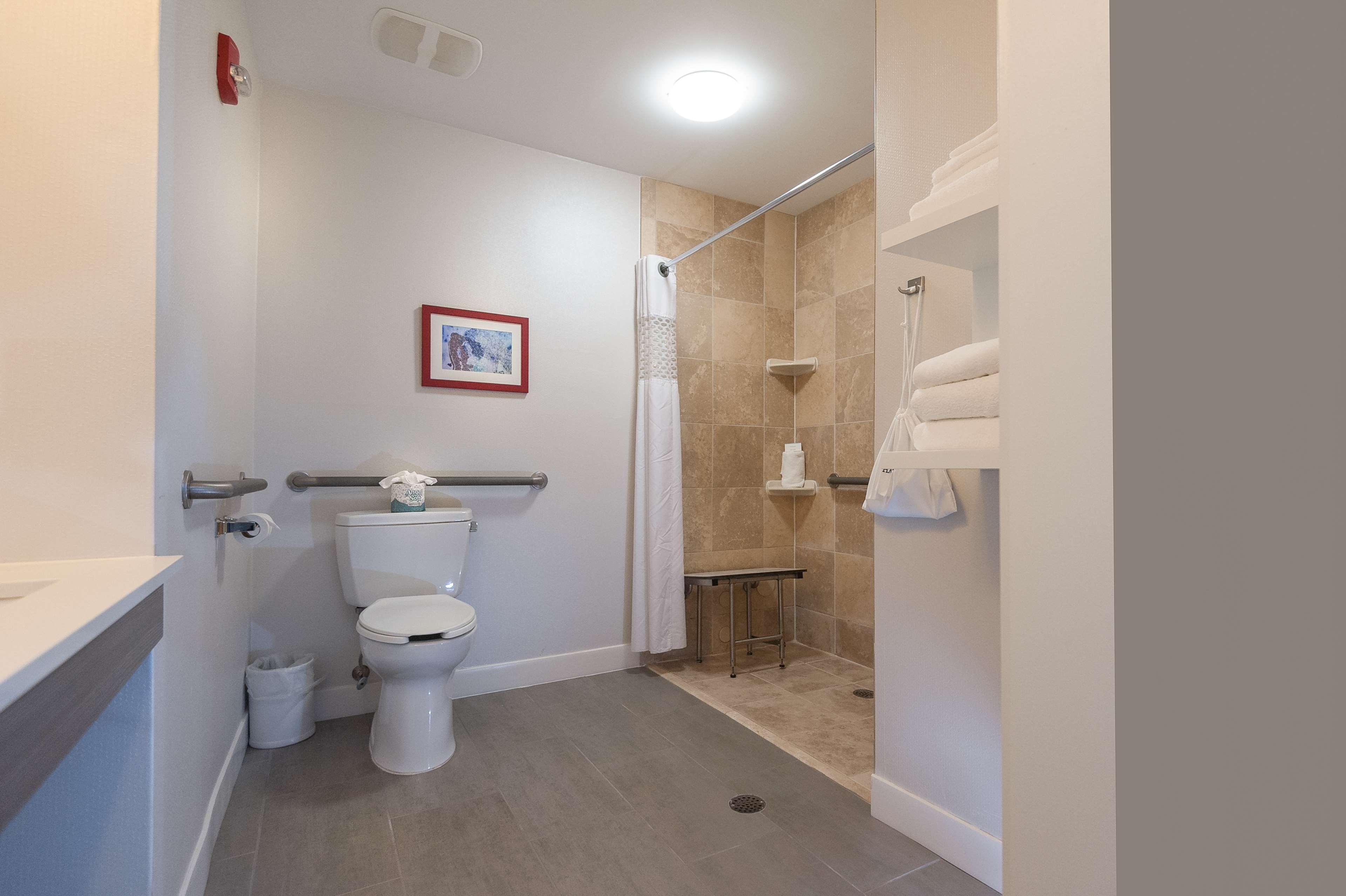 Hampton Inn East Windsor Extérieur photo
